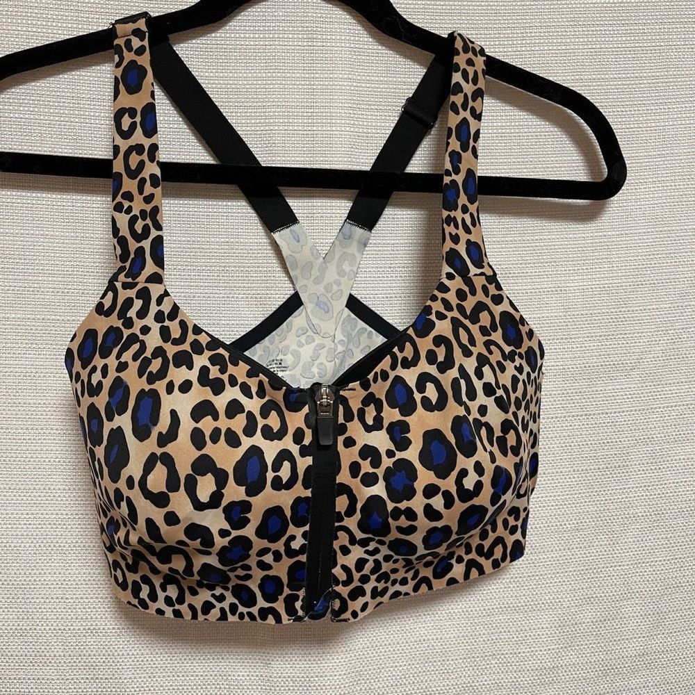 Victoria’s Secret Knockout Max Support Front Closure Leopard Sz 34D